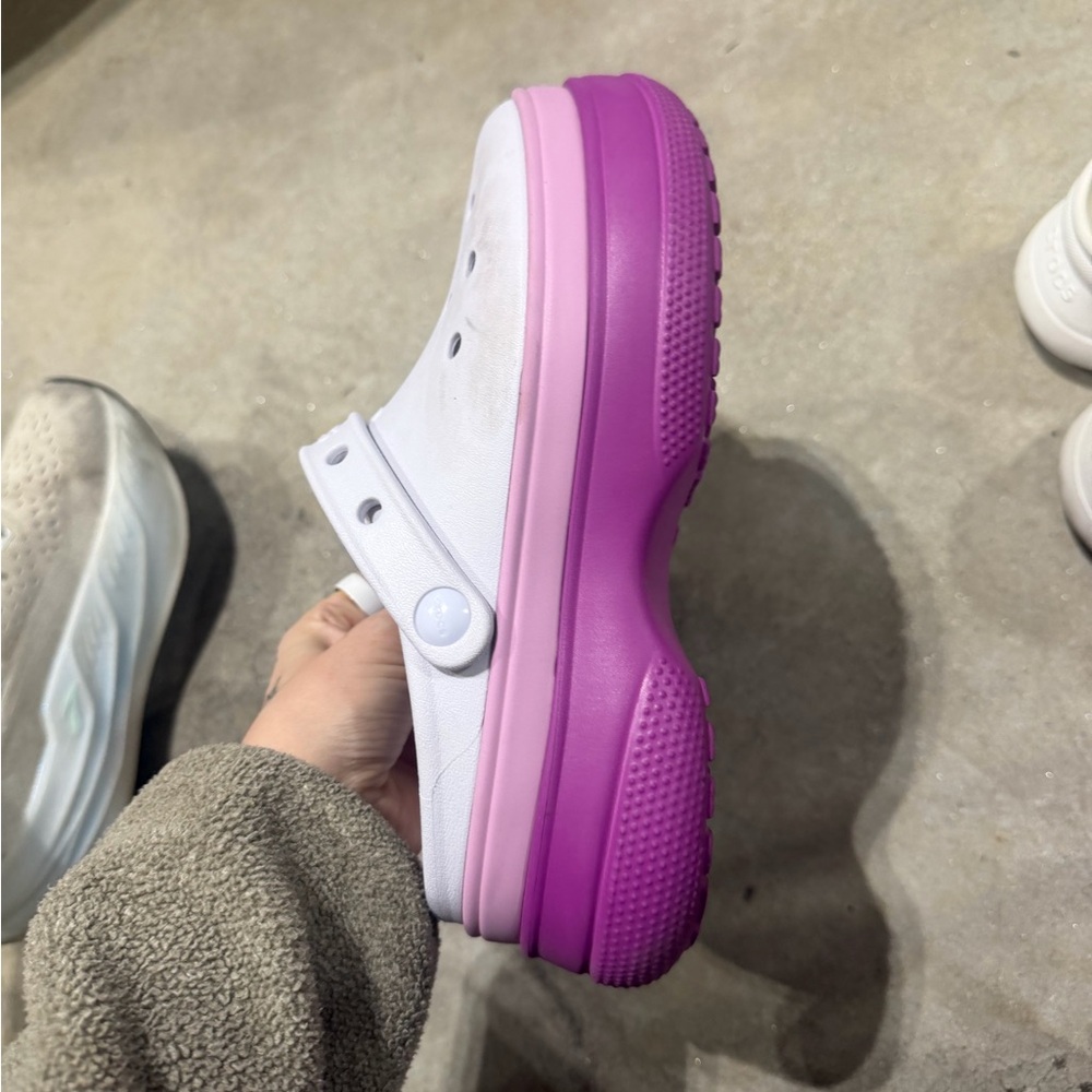 Crocs Stacked - image 2